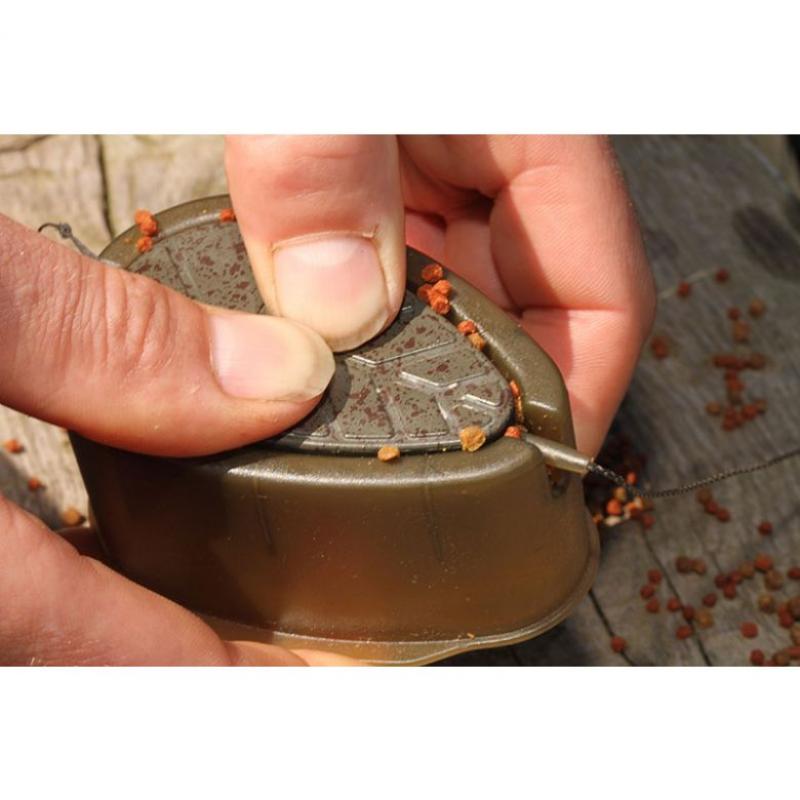 Avid Carp Method Feeder Mould - Small