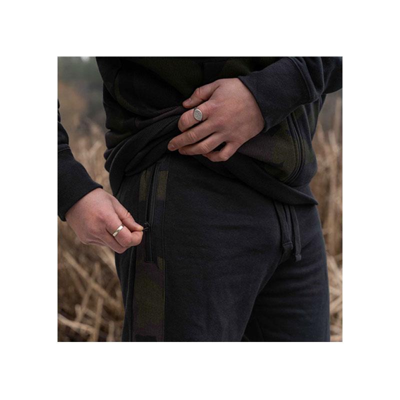 Avid Carp Distortion Onesie - Größe: XXXL